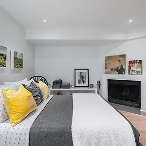 Modern Design , Toronto Canada